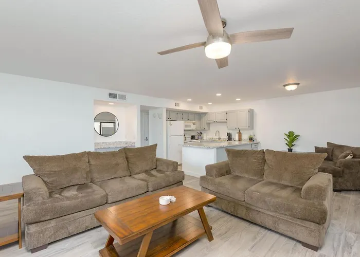 Apartament Walkable 2br In Old Town W Pool *