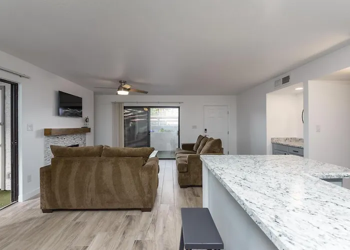 Apartament Walkable 2br In Old Town W Pool *