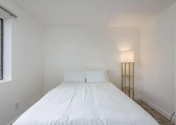 Apartament Walkable 2br In Old Town W Pool *